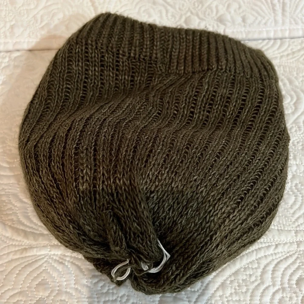 YES/NO sequin beanie‎ with pom pom